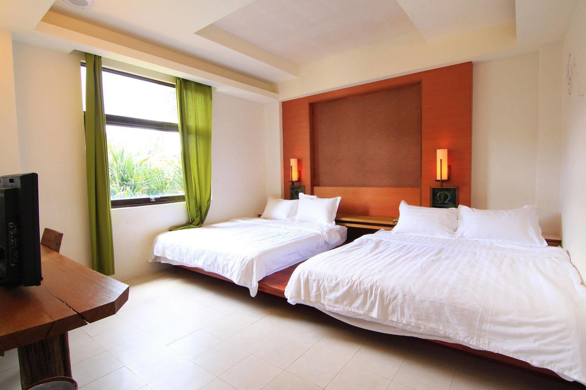 Palm Villa Guesthouse Nantou Exterior foto